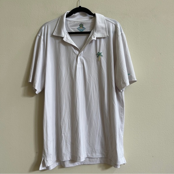 Men’s Chubbies white polo with palm green appliqué accent - Picture 1 of 2
